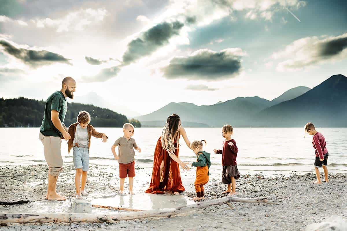 Familie am See im Allgäu